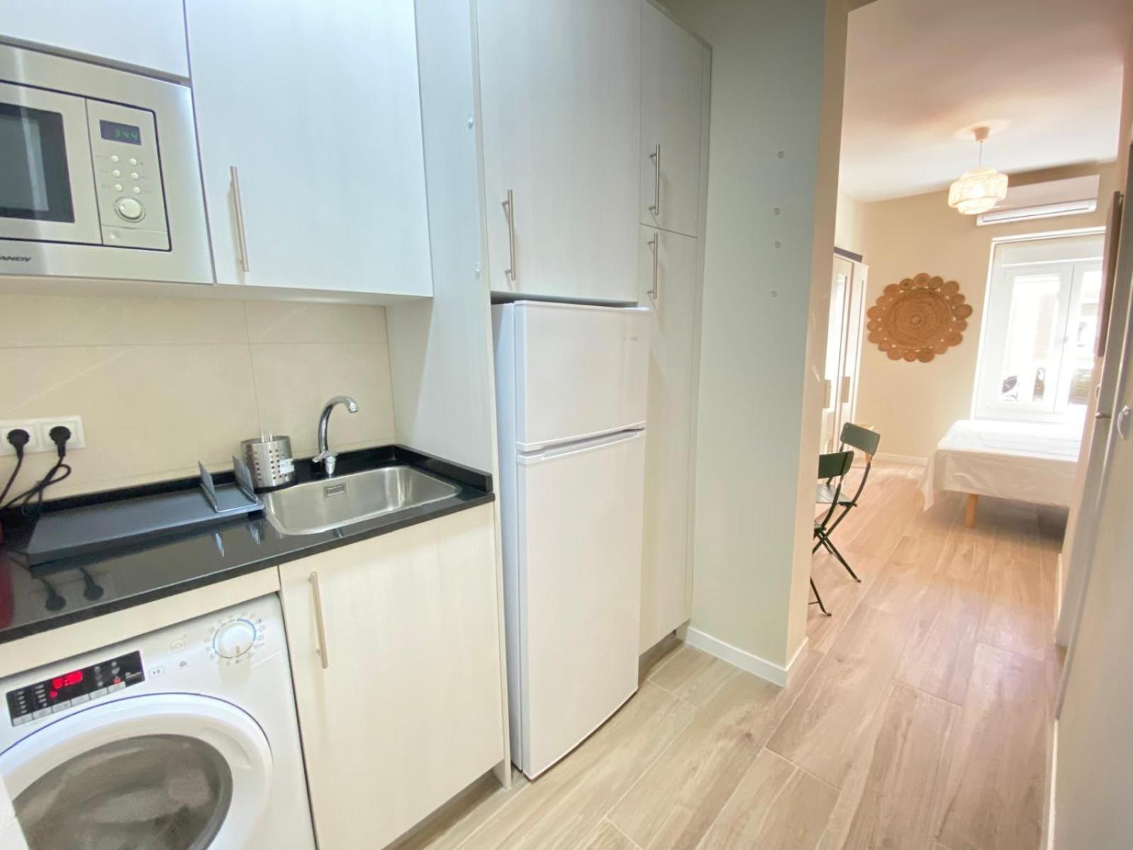 Estudios Gran Via Apartment Madrid