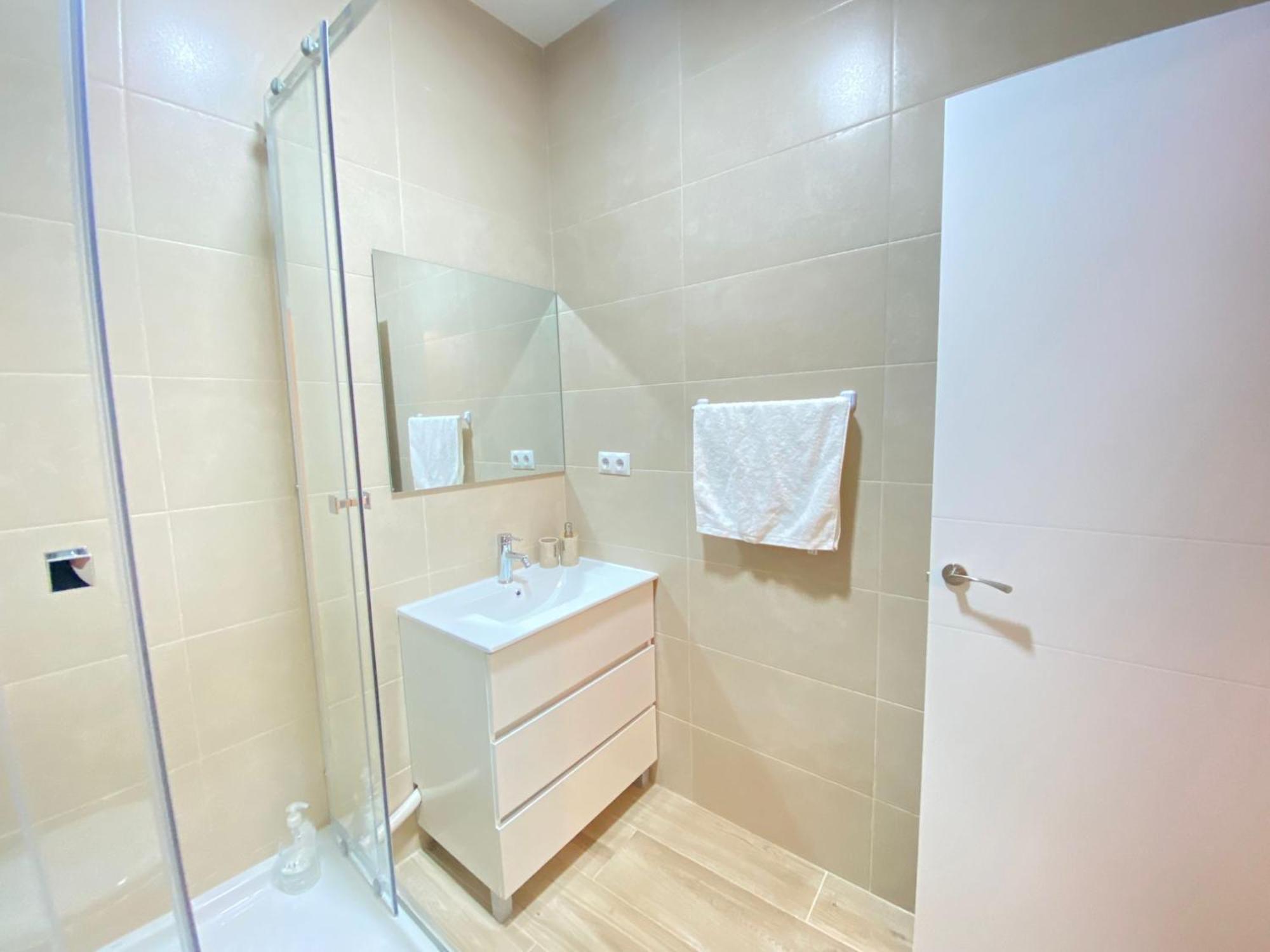 Estudios Gran Via Apartment Madrid