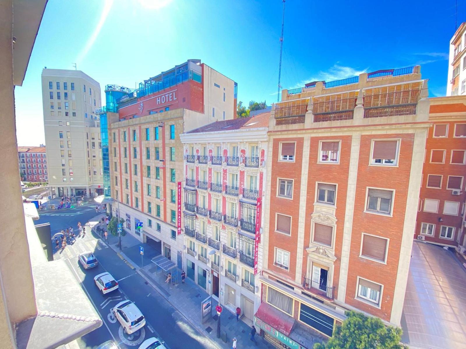 Estudios Gran Via Apartment *